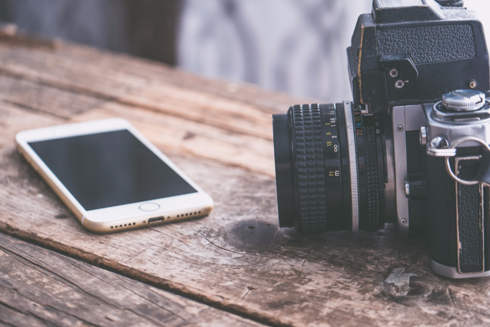 How to Transfer Photos from Your DSLR to Your iPhone or Android Device ...