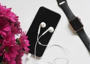 How To Download The Spotify Apple Watch App To Listen On The Go