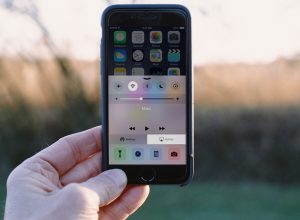 How To Use Apple AirPlay On iPhone For Viewing Photos