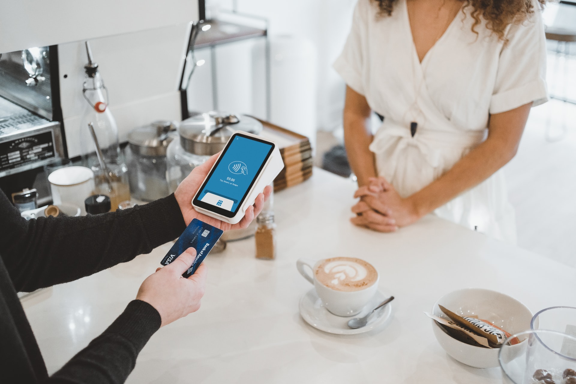 How to Apply For 4 Simple and Easily Approved Credit Cards in the UK