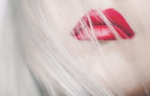 Check Out the Appearance of Various Colors and Styles with These New Virtual Makeup Apps