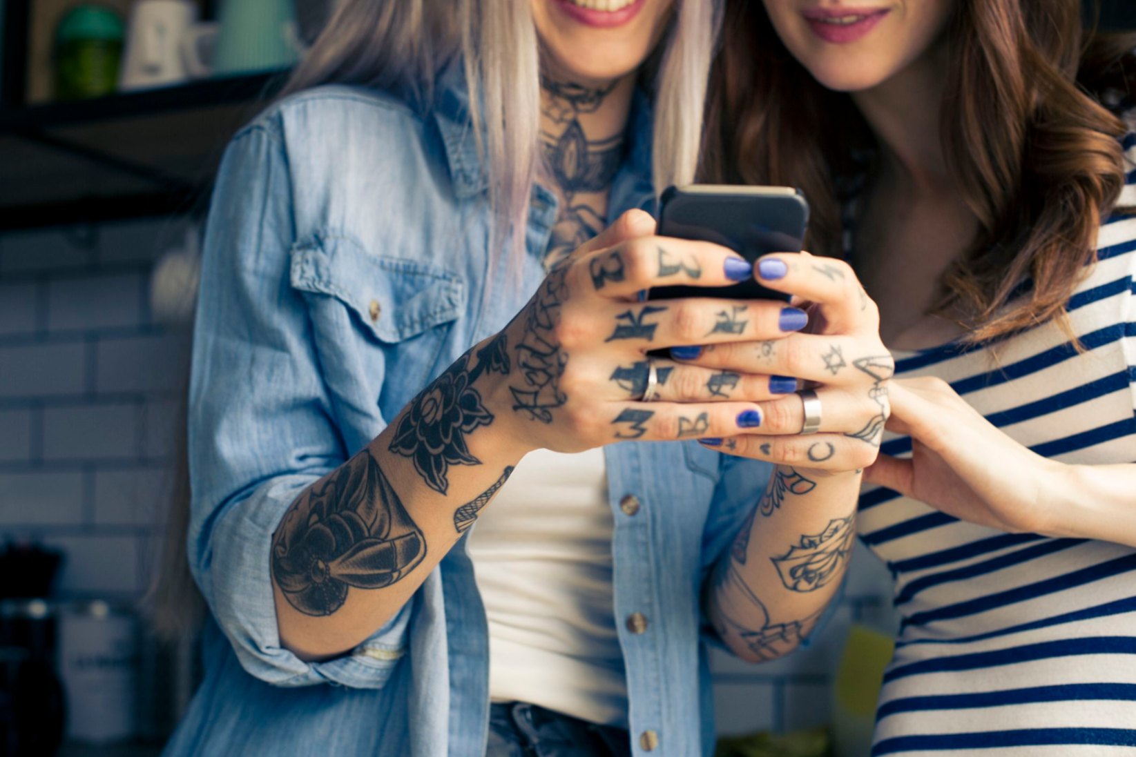 Check Out Some Great Apps to Simulate Tattoos Before Creating Them