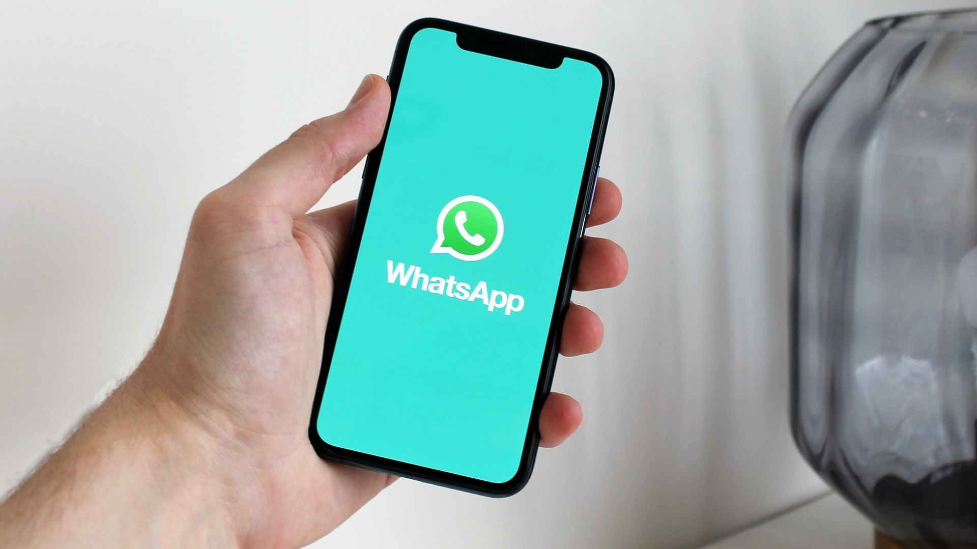 Learn How to Reduce the Size of a Video to Send via WhatsApp