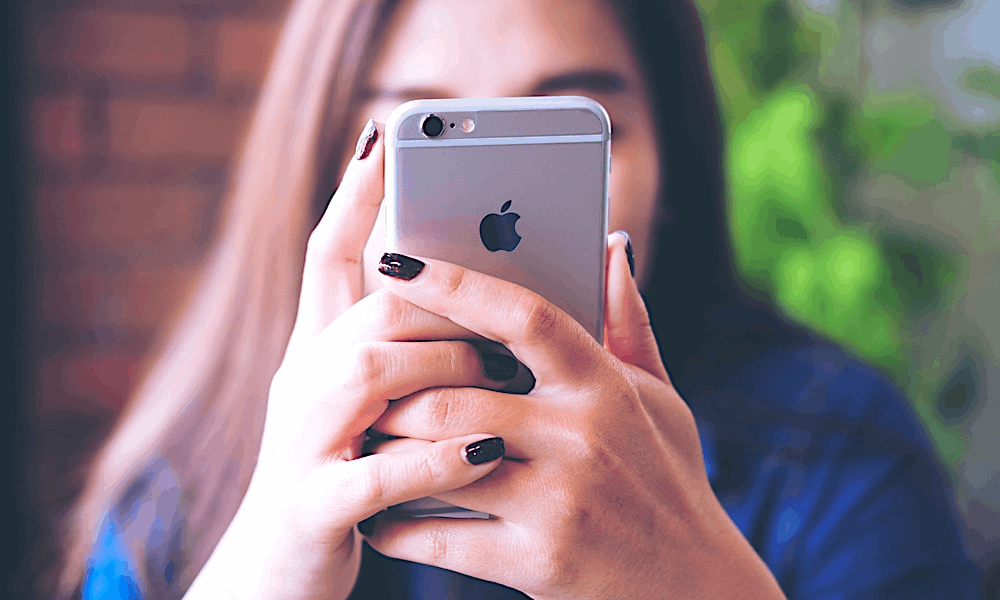 Learn How to Turn Off an iPhone with These Four Different Methods