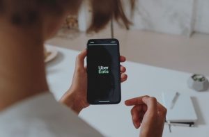 Uber Eats - How to Download, Get Discounts and Use