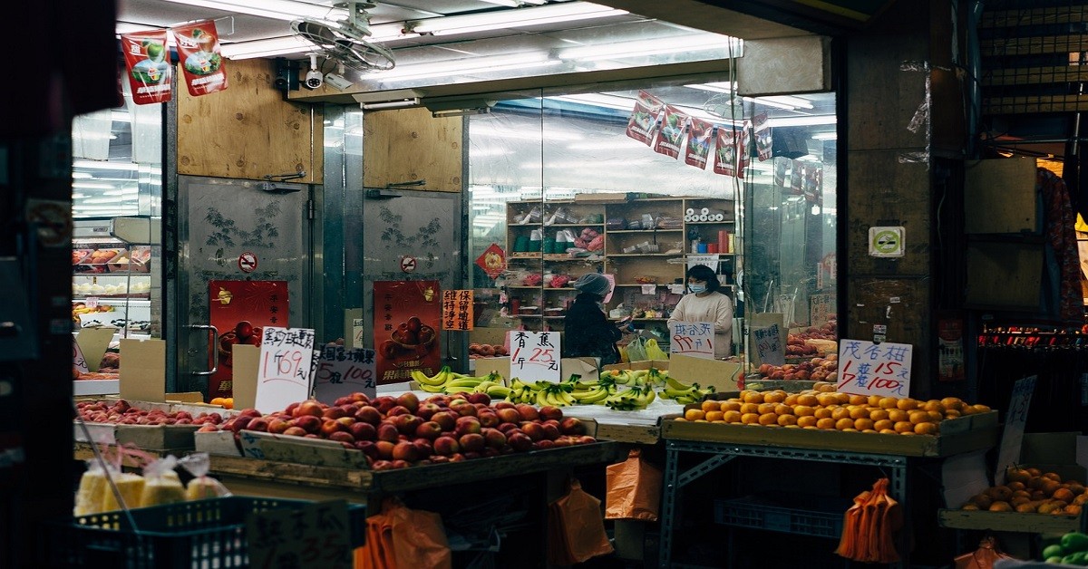 How to Save Big at the Grocery Store: Expert Tips