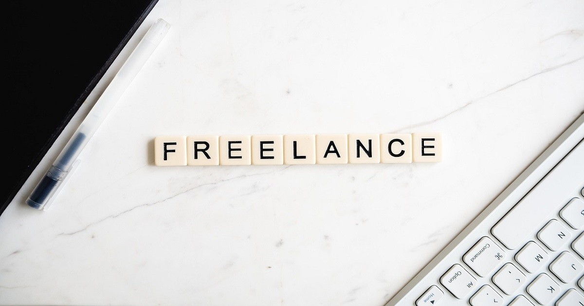How to Make Extra Income as a Freelancer