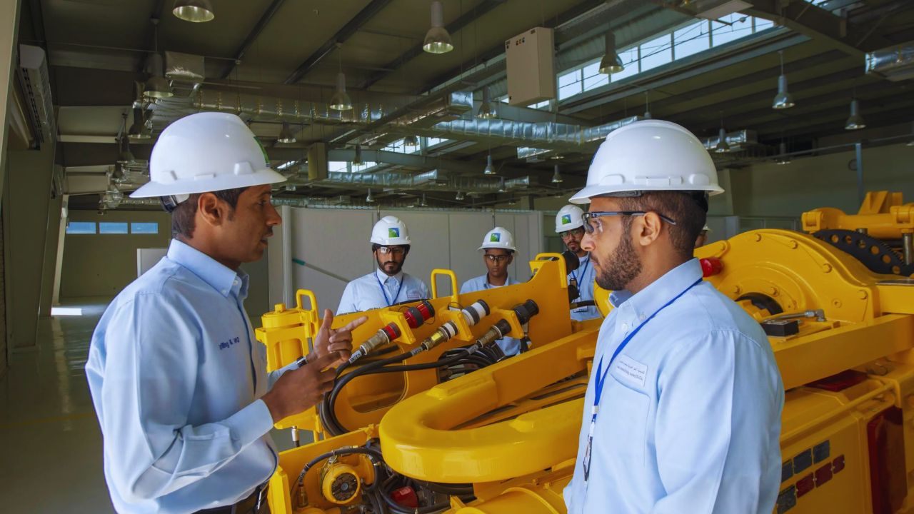 Exploring Rewarding Engineering and Corporate Careers at Aramco: Real Opportunities & Insights